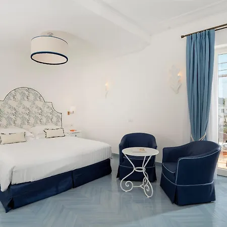 ブティック カサ マリアントニア アナカプリ