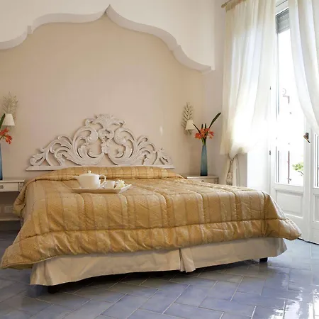 Hotel Boutique Casa Mariantonia 2*