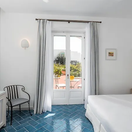 Hotel Boutique Casa Mariantonia 2*